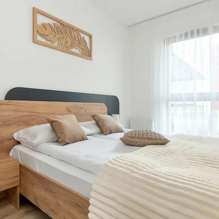 דירה Unique 1 Bedroom With Parking And Gym Access By Renters *