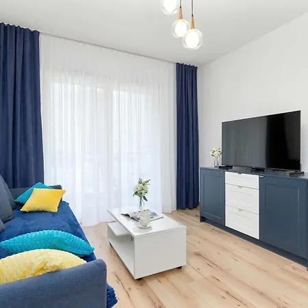 Unique 1 Bedroom With Parking And Gym Access By Renters Danzig