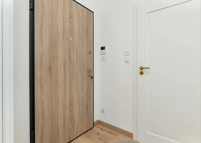 Unique 1 Bedroom With Parking And Gym Access By Renters * Gdansk