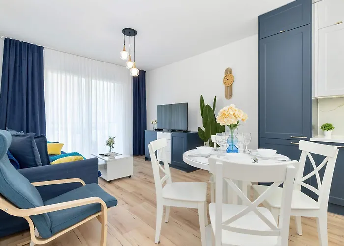 Unique 1 Bedroom With Parking And Gym Access By Renters Гданьск