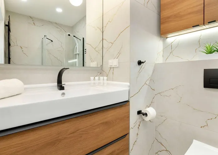 Unique 1 Bedroom With Parking And Gym Access By Renters Апартаменты *